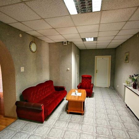 "Aleksandrowka" Restauracja I Noclegi Horyniec Buitenkant foto