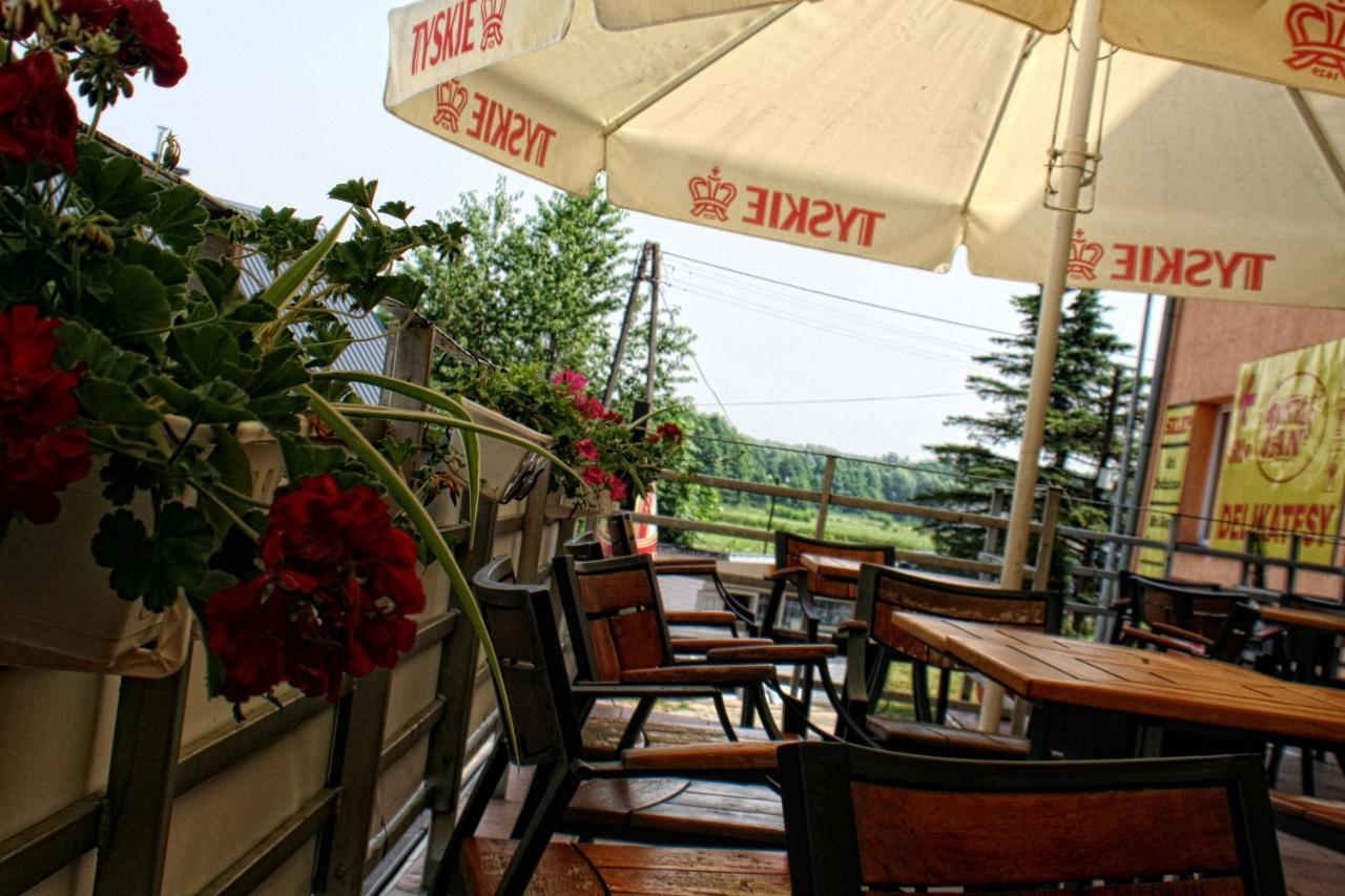 "Aleksandrowka" Restauracja I Noclegi Horyniec Buitenkant foto