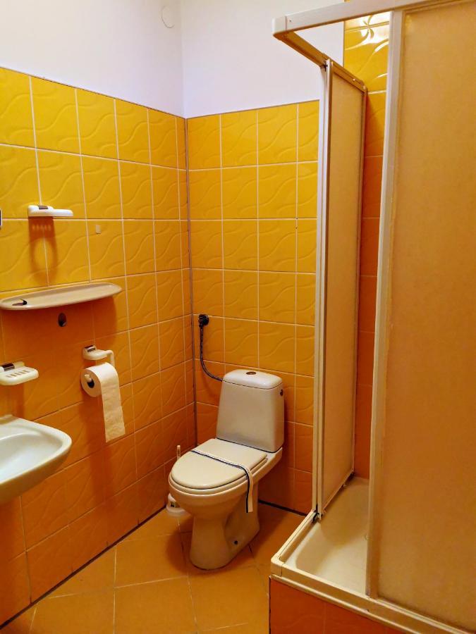 "Aleksandrowka" Restauracja I Noclegi Horyniec Buitenkant foto